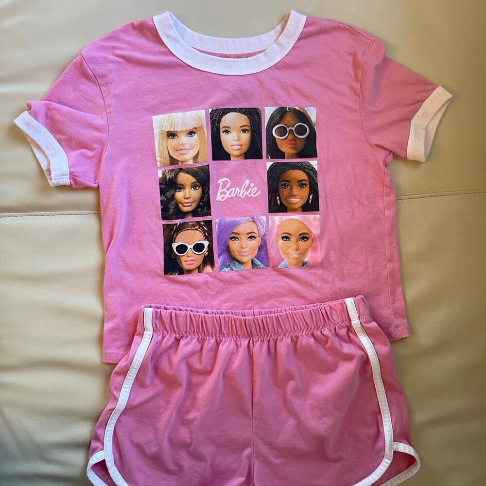 Barbie Women's Ringer Tee and Lounge Set, 2-Piece Size Medium - Picture 3 of 6